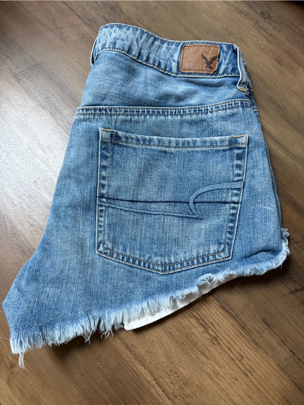 American Eagle Hi-Rise Festival Denim Shorts Size 8 Distressed Raw Hem